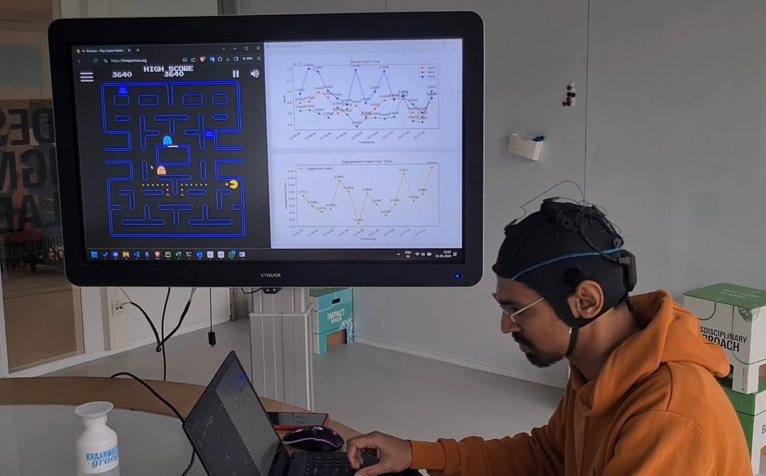 Neural Pacman